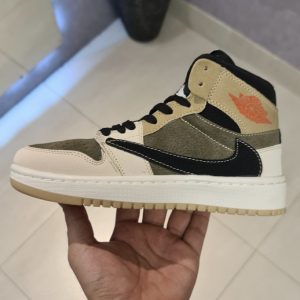 ترویس ساقدار کرم سدری